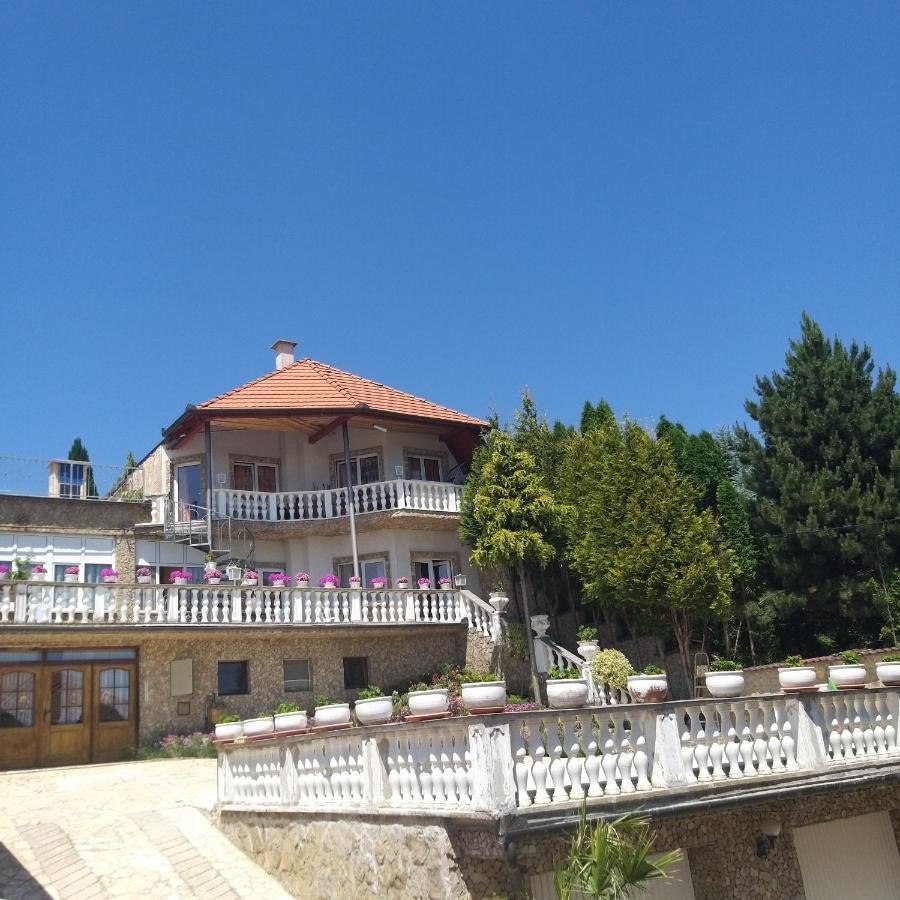 Heviz Kristaly Apartman Екстериор снимка
